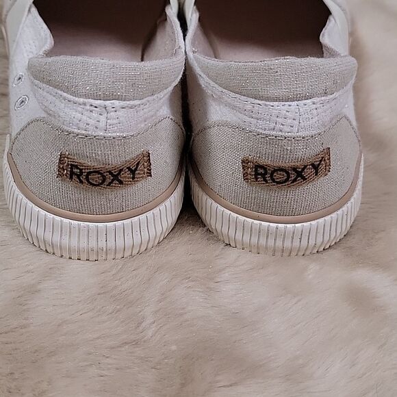 ROXY BRAYDEN WHITE SLIP-ON CANVAS SHOES, SIZE 8.5 - Picture 4 of 8